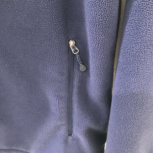 VINEYARD VINES 3/4 Zip Fleece in Navy Blue with Whale - Picture 5 of 8